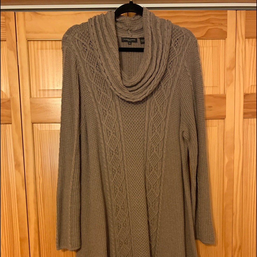 Jeanne Pierre tunic sweater.